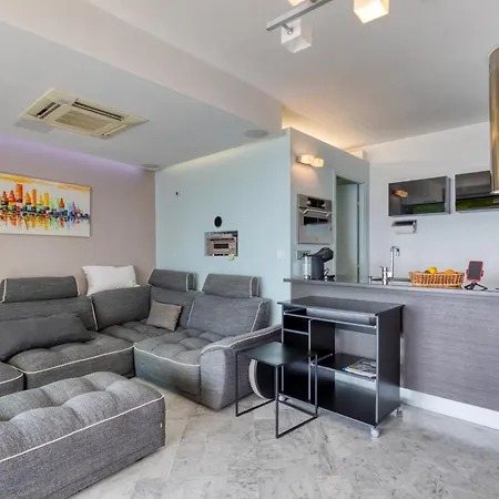 Le Splendide De Pyramide